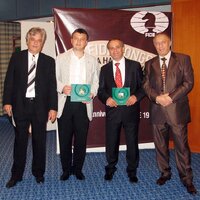 from left to right: Israel Gelfer, FIDE senior trainer, Igor Lobortas, Ali Nihat Yazıcı, FIDE Vice president, Viktor Petrov, the president of the Ukrainian Chess Federation