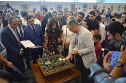 Presentation of the chess set "Marches on Bosporan", the Grand Prix series cup and the women's Chess Oscar "Caissa" to madame Aliyeva.