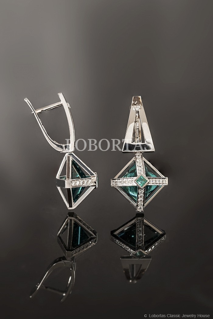 emerald-diamond-gold-earrings-21-02-040-2.jpg