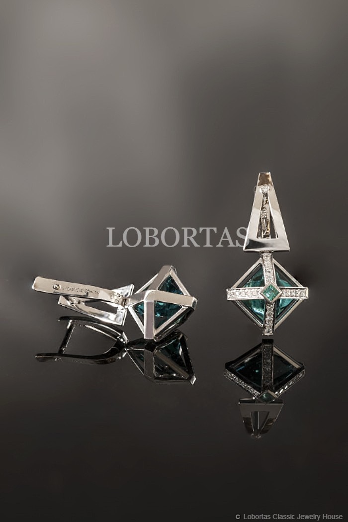 emerald-diamond-gold-earrings-21-02-040-3.jpg
