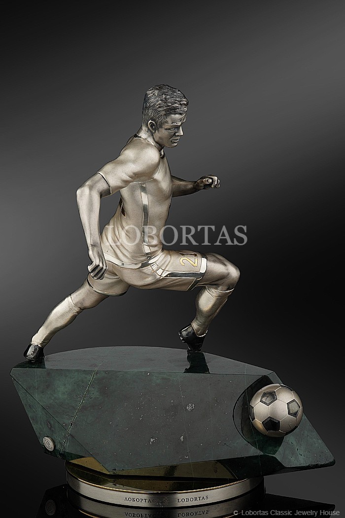 sculpture-21-st-century-soccer-game-22-01-039-1.JPG