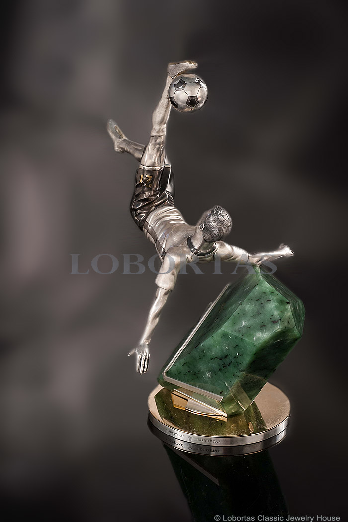 soccer-silver-sculpture-19-03-178-2.jpg