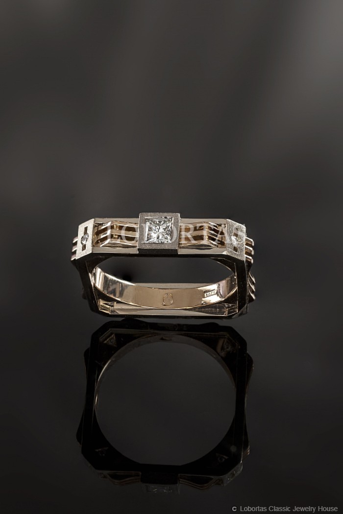 diamond-gold-ring-21-08-354-2.jpg