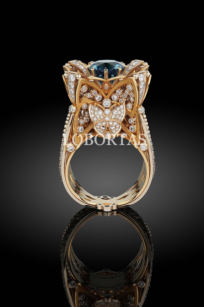 sapphire-diamond-gold-ring-3.jpg