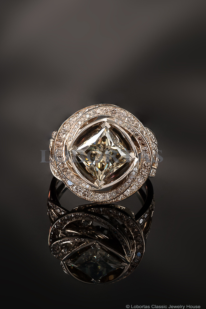 diamond-moissanite-gold-ring-18-03-205-2.jpg