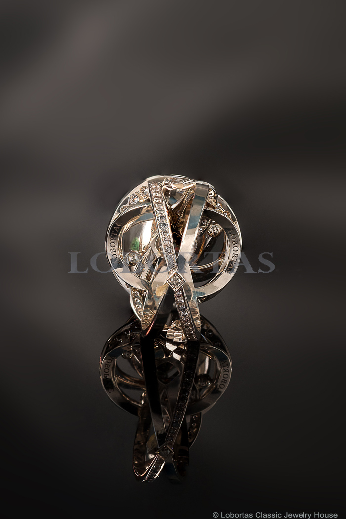 diamond-moissanite-gold-ring-18-03-205-4.jpg