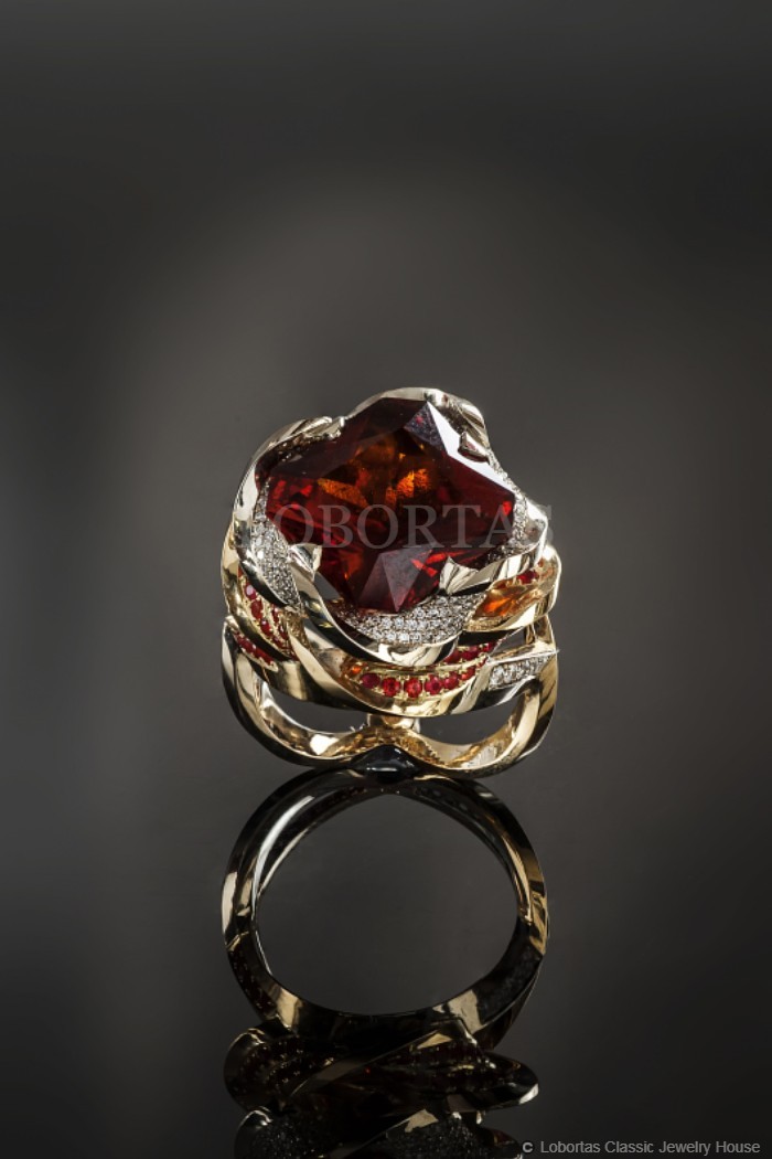 hessonite-diamond-sapphires-gold-ring-19-09-653-4.jpg