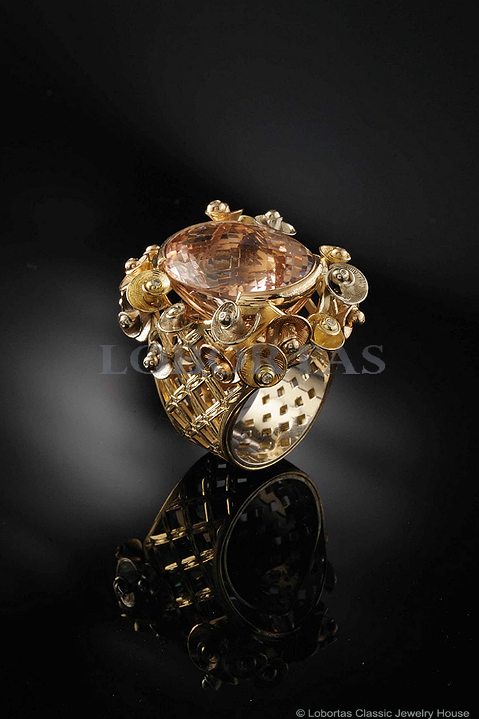 1-vorobyevite-diamond-gold-ring-615142.jpg