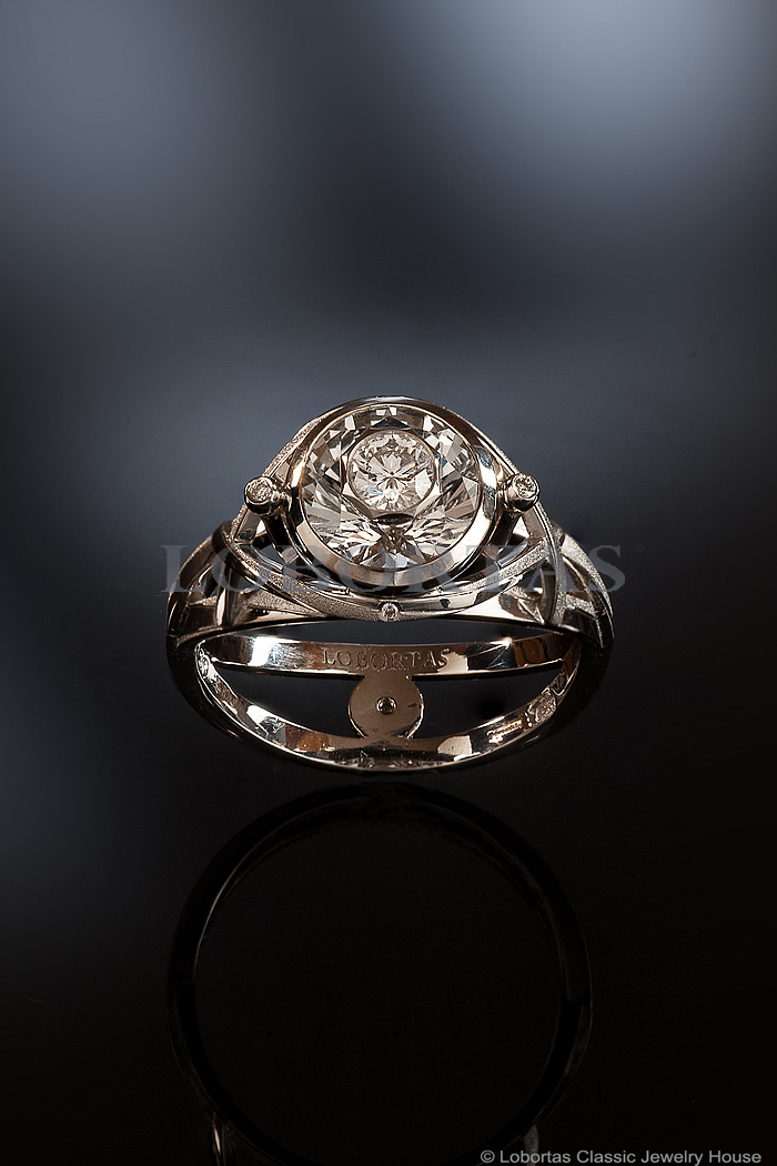 diamond-topaz-gold-ring-16-08-478-3.jpg